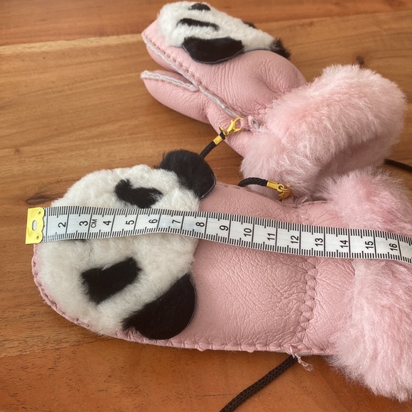 Kids panda sheepskin mitts - Picture 9 of 9